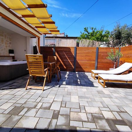 Tonina Apartment - house w free parking, terrace, garden, BBQ Split Buitenkant foto