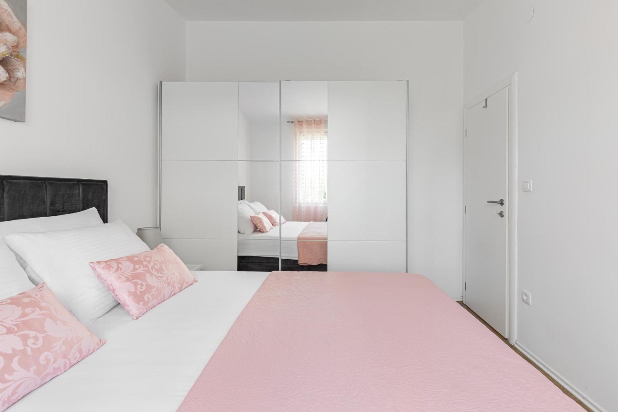 Tonina Apartment - house w free parking, terrace, garden, BBQ Split Buitenkant foto