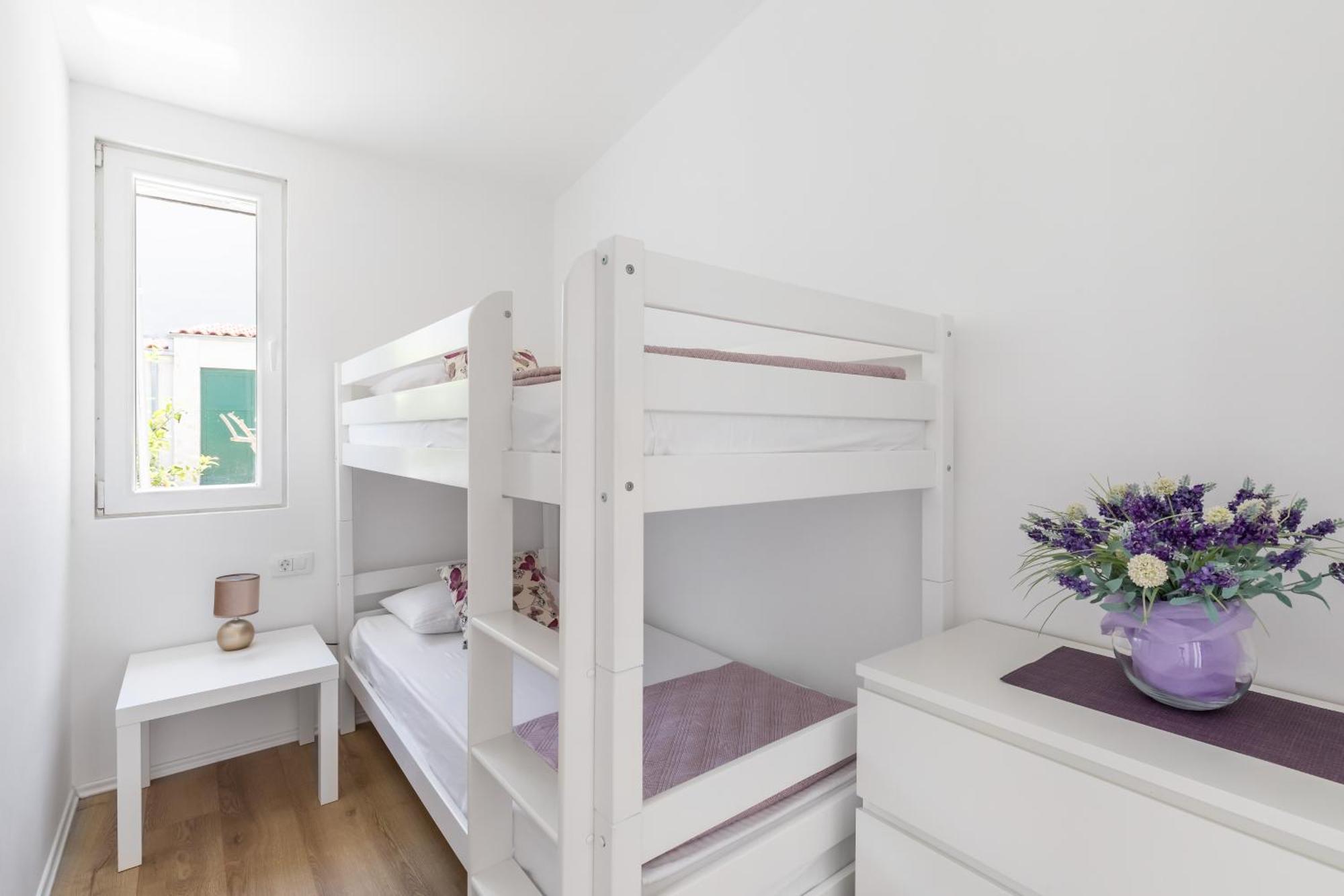 Tonina Apartment - house w free parking, terrace, garden, BBQ Split Buitenkant foto